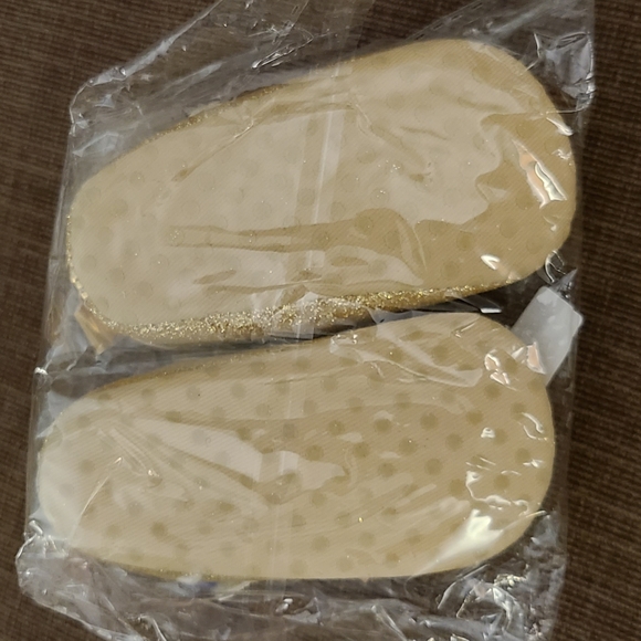 Infant size 1 slipper shoes - Picture 2 of 2